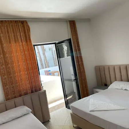 Hotel Ani