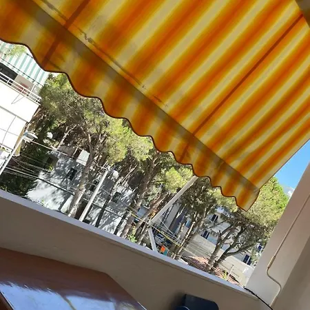Ani Hotel *
