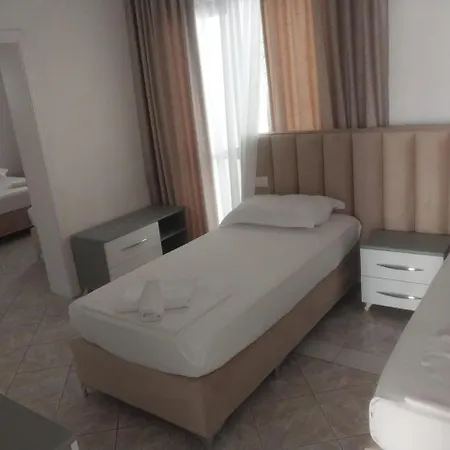 Hotel Ani